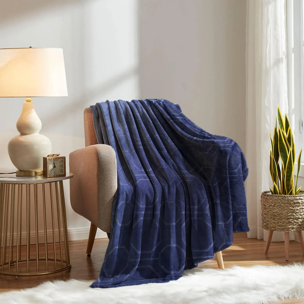 Luxurious Dark Blue Hexagon Flannel Throw Blanket , Ultra-Soft Cozy Winter Bedroom & Couch Cover, Machine Washable, Antibacteria